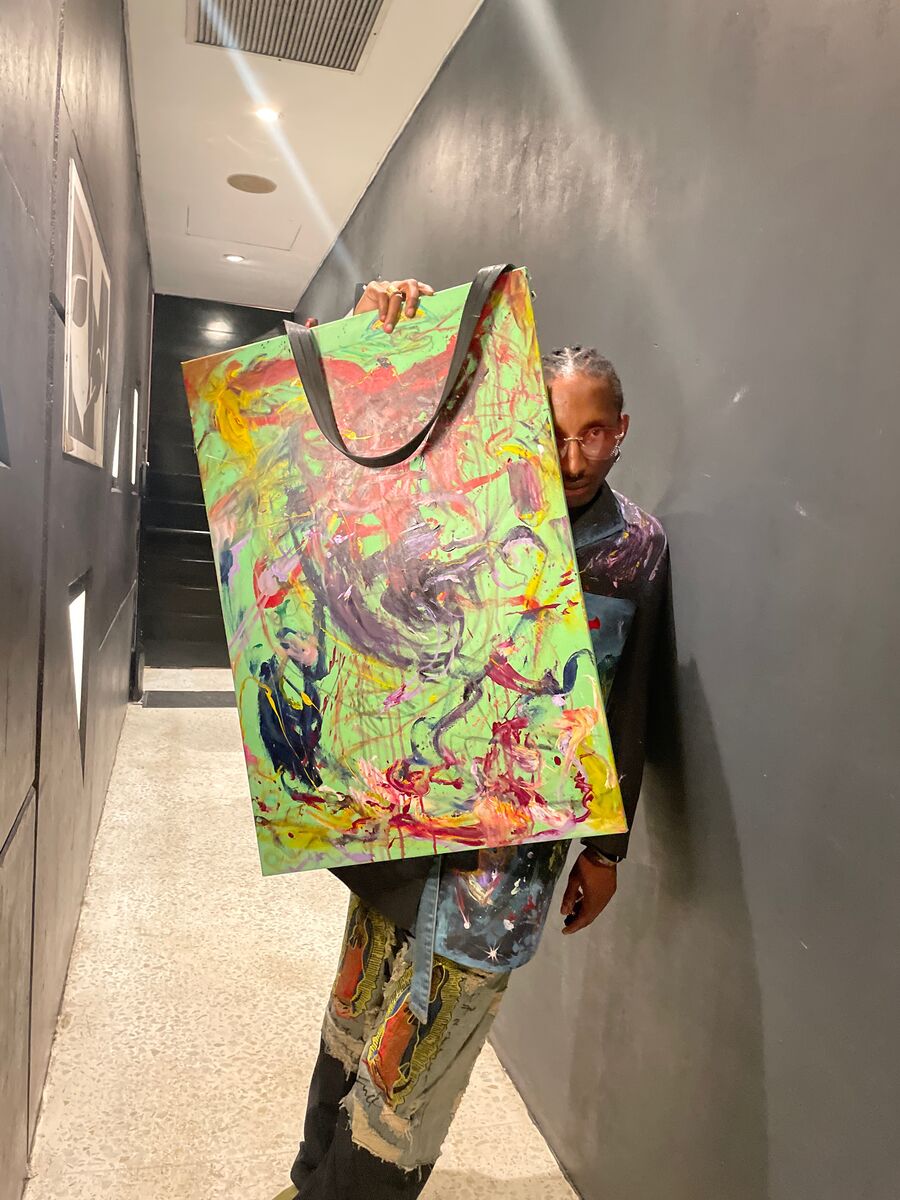 Canvas as handbag, Lagos 2023